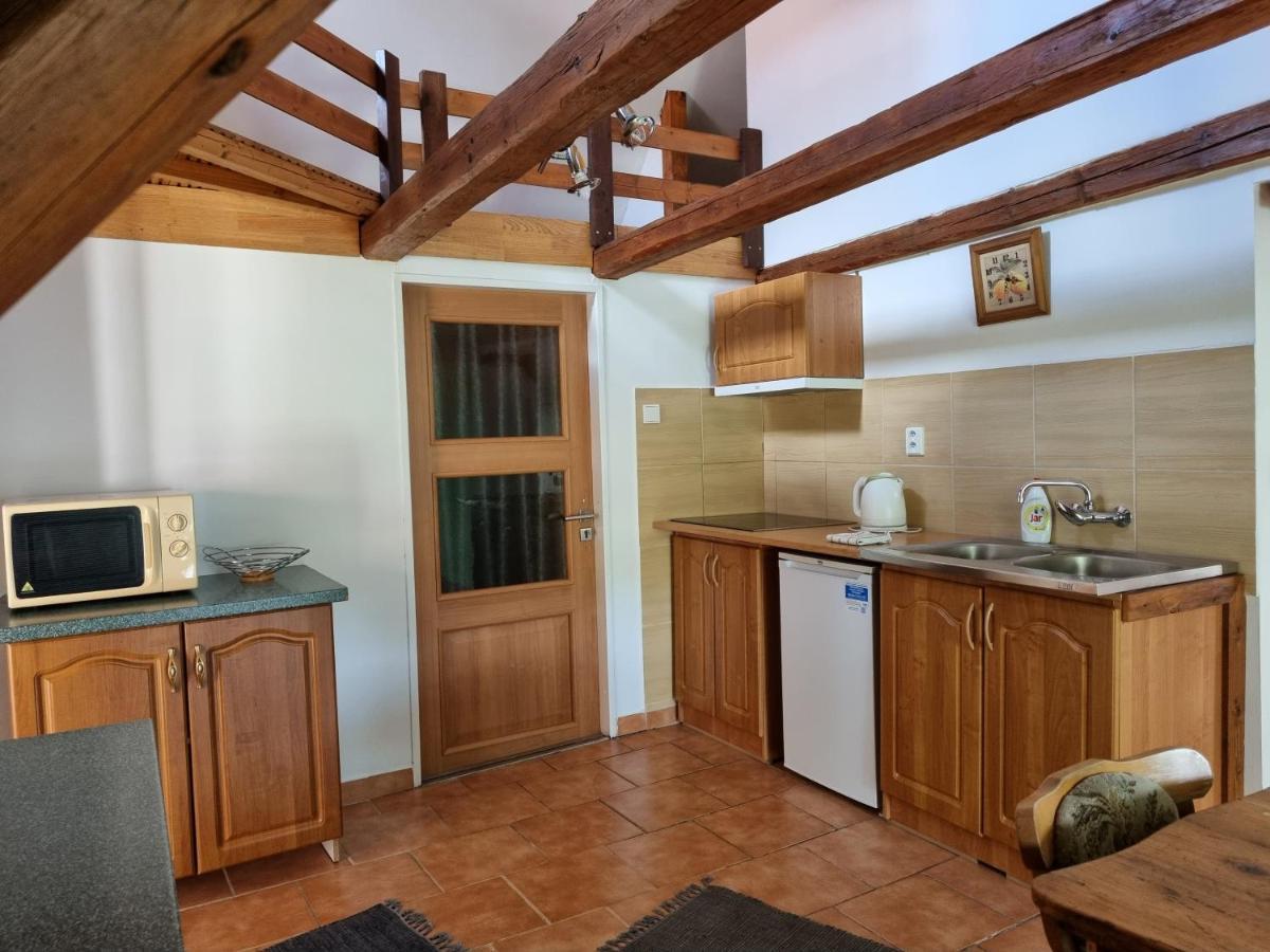 Apartmany Krasne Zatisi Krásno エクステリア 写真